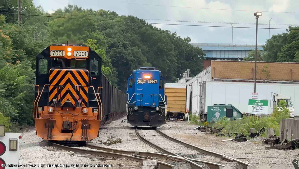 WE 7001 is in the siding and the 7006 protected the shove.